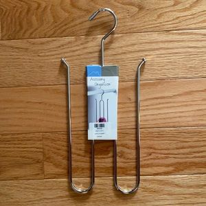 Accessory organizer.